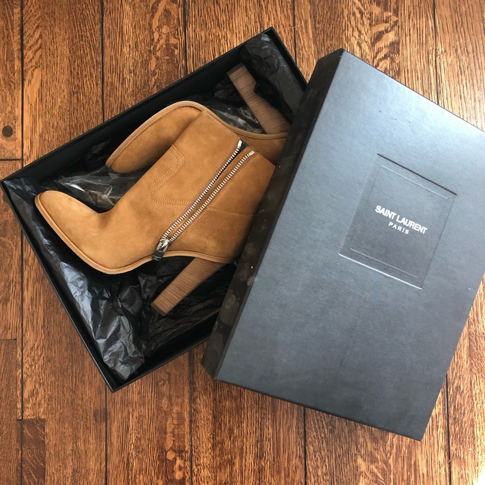 Yves Saint Laurent brown boots - sz 40 - NWT